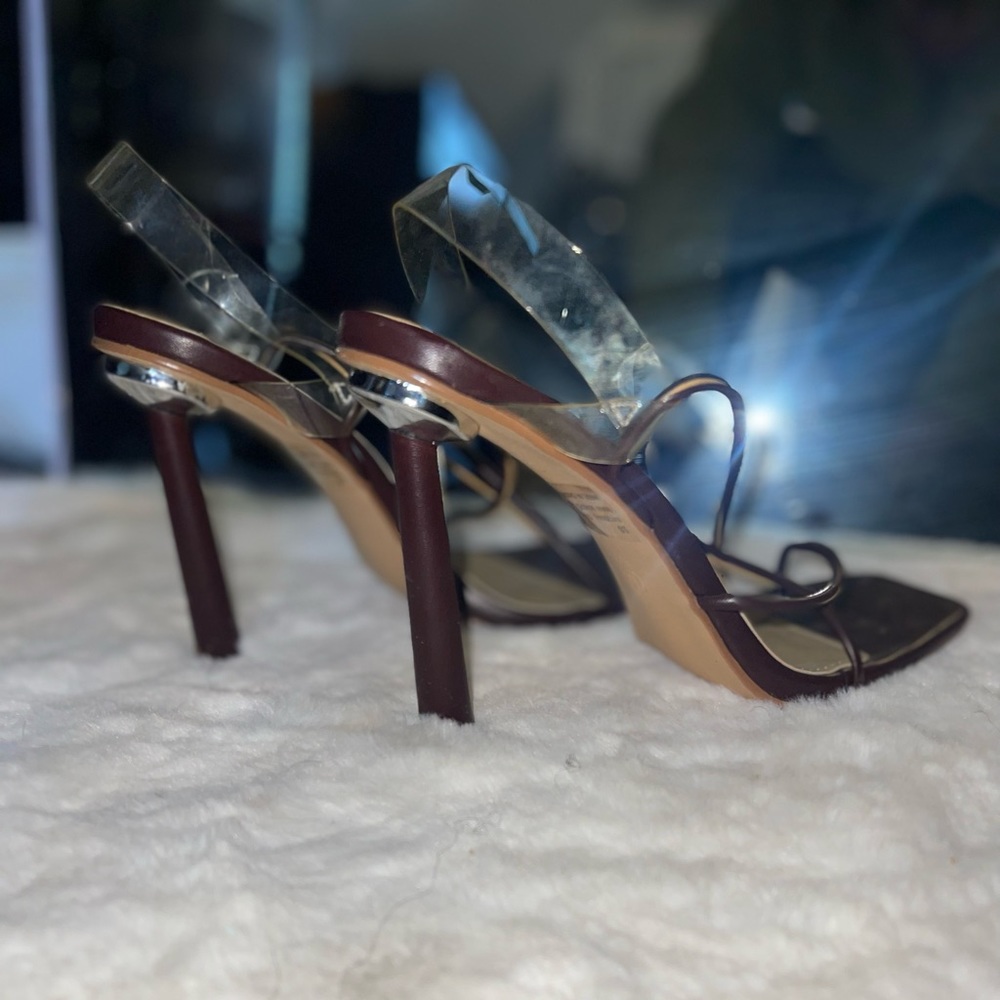 Brown heels - Picture 2 of 4